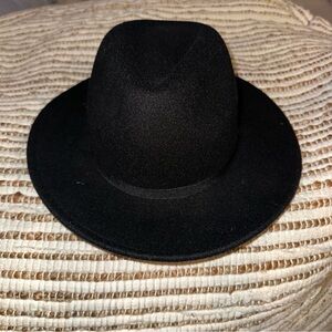 H&M Elegant Black Hat